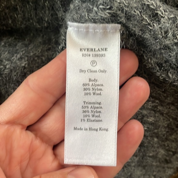 XS Everlane wool sweater - Picture 3 of 3